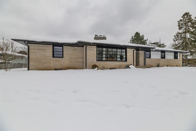 906 Wilshire Boulevard, Kalamazoo, MI 49008