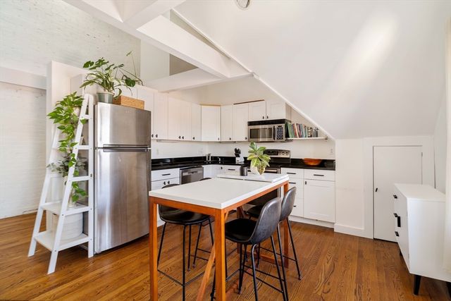 130 Massachusetts Ave 6, Arlington, MA 02474