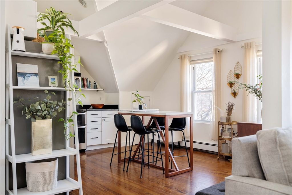 130 Massachusetts Ave 6, Arlington, MA 02474