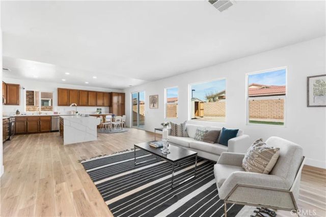 37920 Pisces Circle, Palmdale, CA 93552