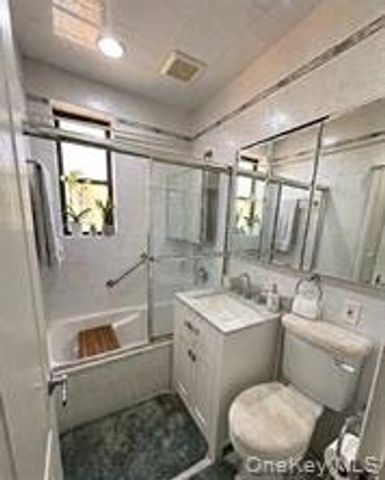 2645 Homecrest Avenue 3G, Brooklyn, NY 11235