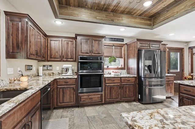 9948 Nyssa Drive, Neosho, MO 64850