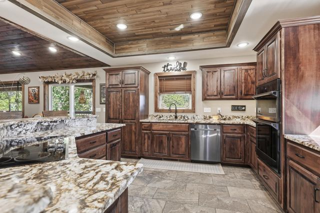 9948 Nyssa Drive, Neosho, MO 64850