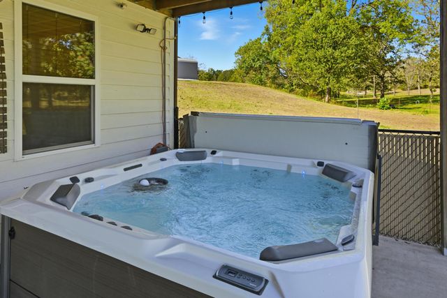 9948 Nyssa Drive, Neosho, MO 64850