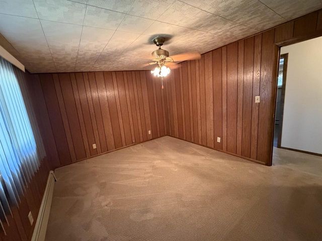 535 PARK AVENUE, Waupaca, WI 54981