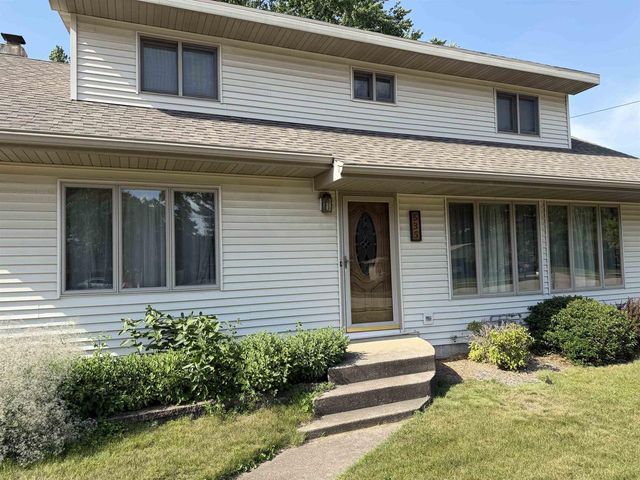 535 PARK AVENUE, Waupaca, WI 54981