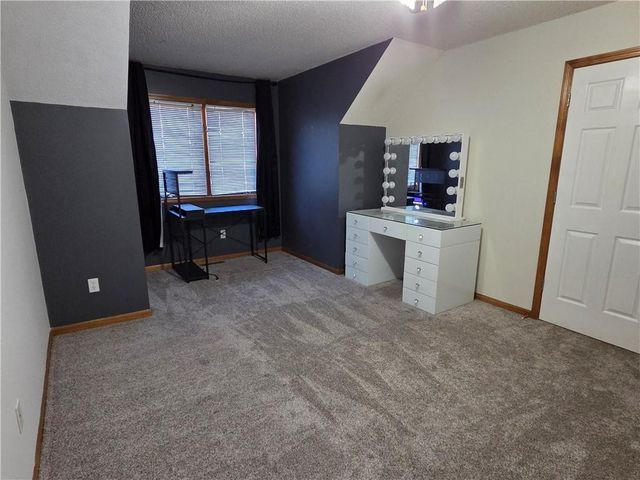 18909 E 34th Terrace, Independence, MO 64057