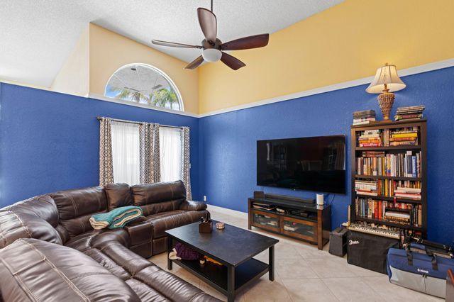 10333 Buena Ventura Drive, Boca Raton, FL 33498