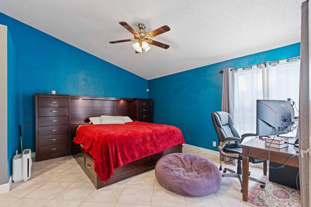 10333 Buena Ventura Drive, Boca Raton, FL 33498