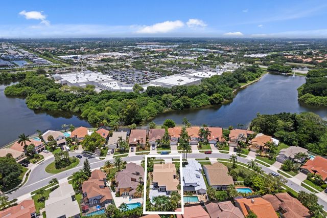 10333 Buena Ventura Drive, Boca Raton, FL 33498