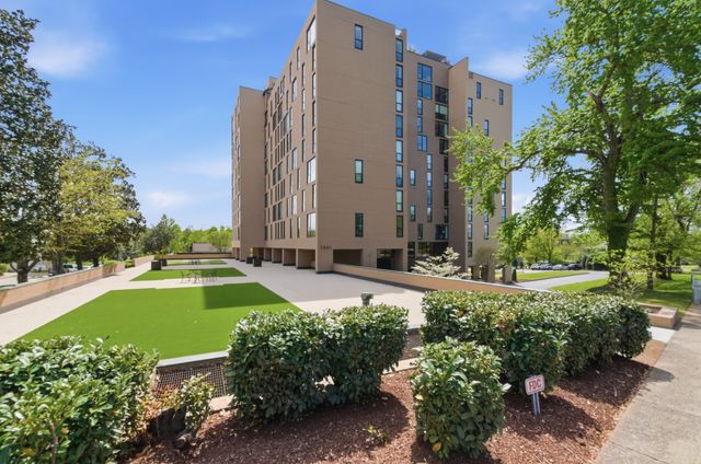 3901 West End Ave Apt 706, Nashville, TN 37205