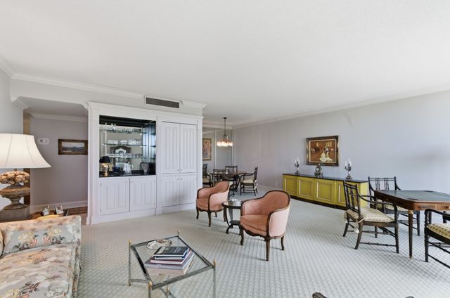 3901 West End Ave Apt 706, Nashville, TN 37205