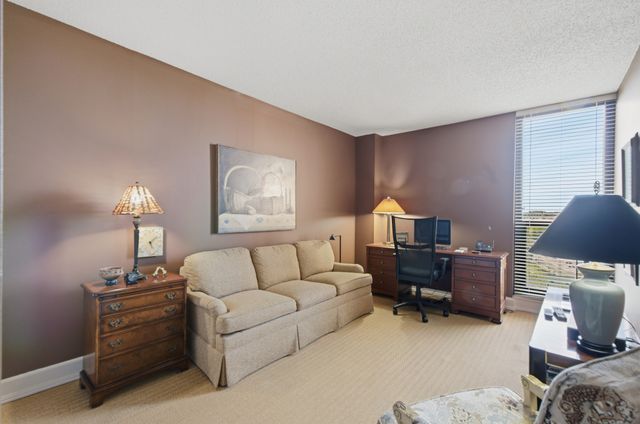3901 West End Ave Apt 706, Nashville, TN 37205