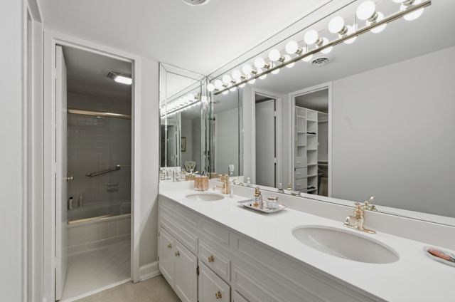 3901 West End Ave Apt 706, Nashville, TN 37205