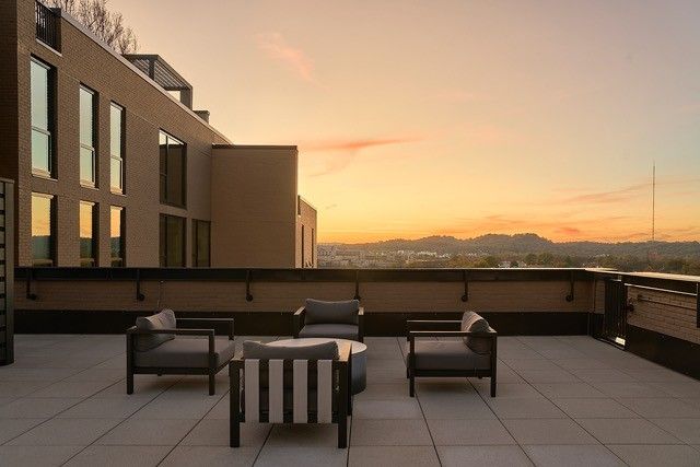 3901 West End Ave Apt 706, Nashville, TN 37205