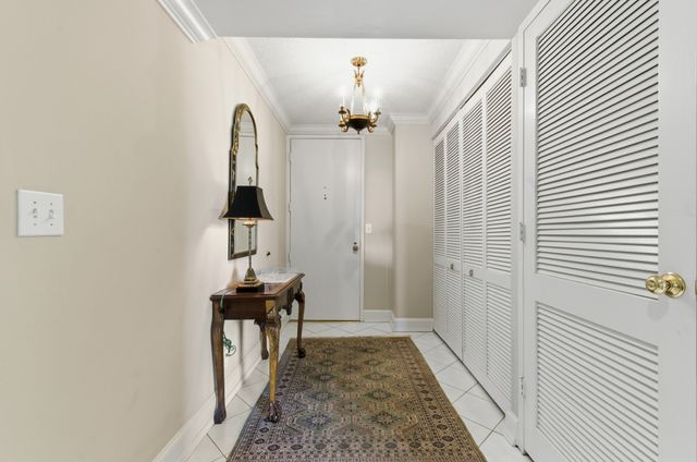 3901 West End Ave Apt 706, Nashville, TN 37205