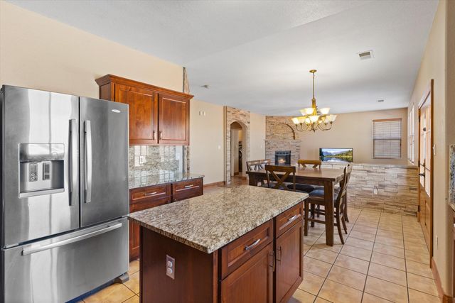 2408 Sun Gate Trail SW, Albuquerque, NM 87121