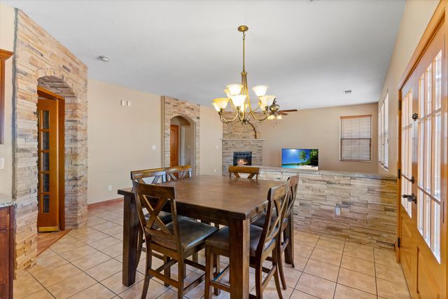 2408 Sun Gate Trail SW, Albuquerque, NM 87121