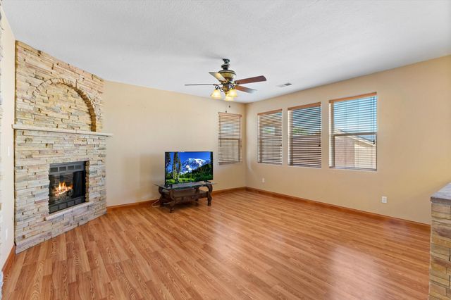 2408 Sun Gate Trail SW, Albuquerque, NM 87121