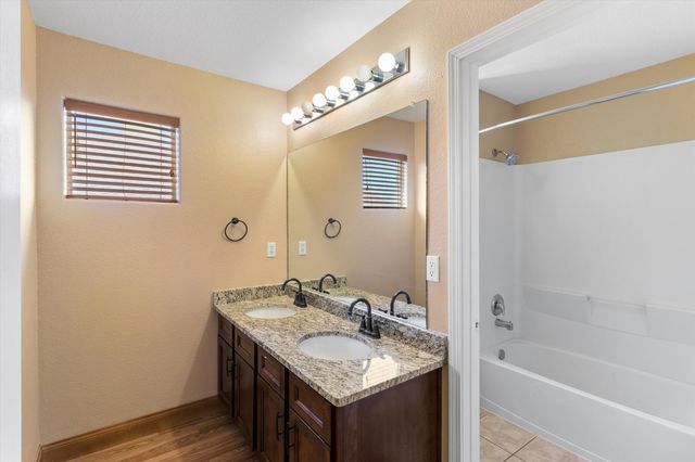 2408 Sun Gate Trail SW, Albuquerque, NM 87121