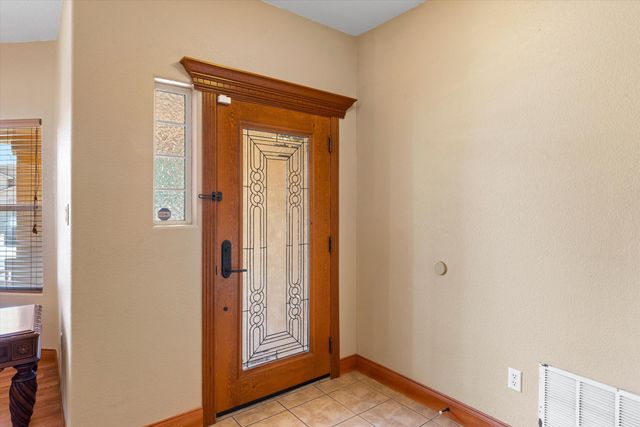 2408 Sun Gate Trail SW, Albuquerque, NM 87121
