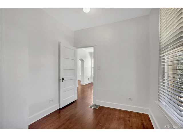 2130 N Franklin St, Denver, CO 80205