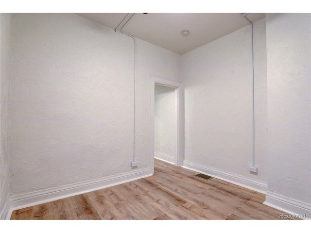 2130 N Franklin St, Denver, CO 80205
