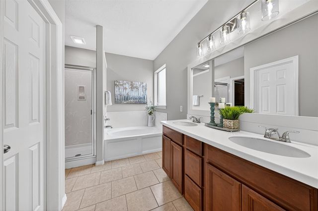 4019 Regal Stone Lane, Sugar Land, TX 77479