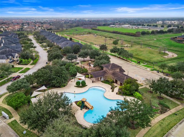 4019 Regal Stone Lane, Sugar Land, TX 77479