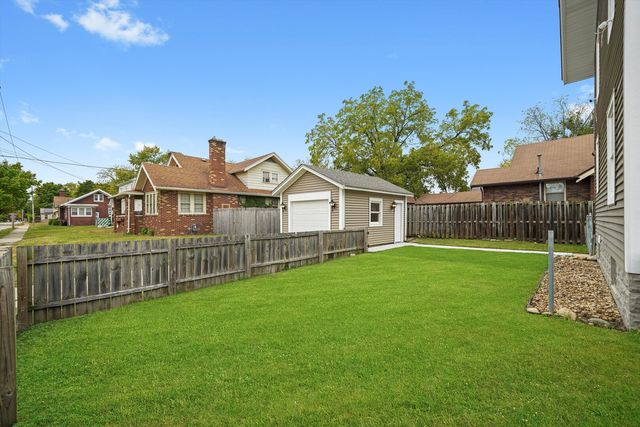 1604 Grant Avenue, Rockford, IL 61103
