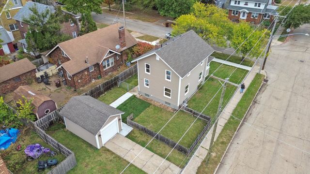 1604 Grant Avenue, Rockford, IL 61103