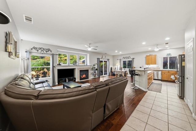 3146 Willow Tree Lane, Escondido, CA 92027