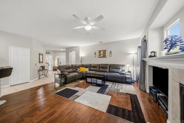 3146 Willow Tree Lane, Escondido, CA 92027