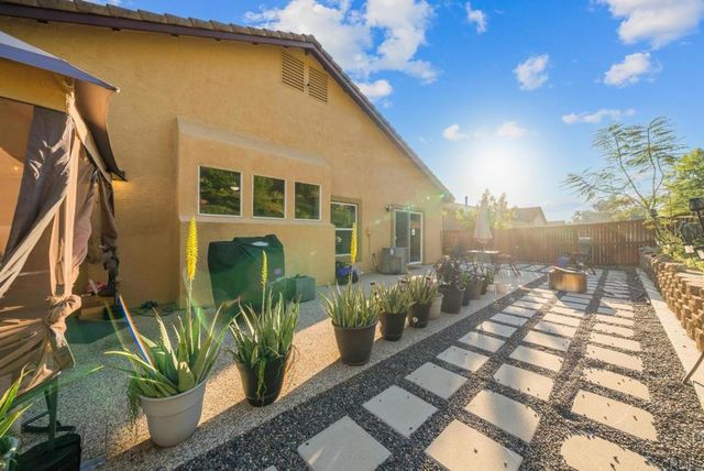 3146 Willow Tree Lane, Escondido, CA 92027