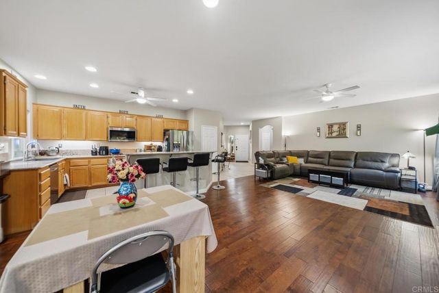 3146 Willow Tree Lane, Escondido, CA 92027