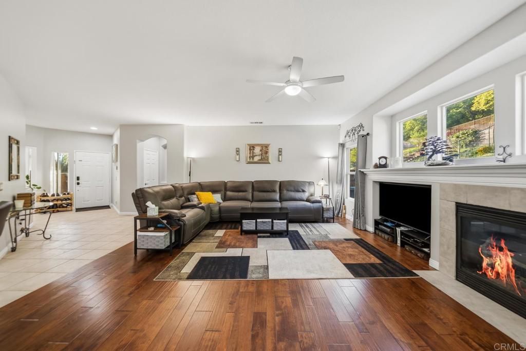 3146 Willow Tree Lane, Escondido, CA 92027