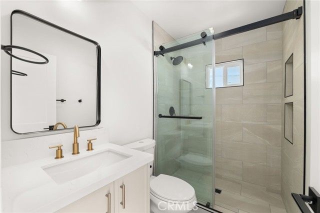 2155 Euclid Avenue, Long Beach, CA 90815