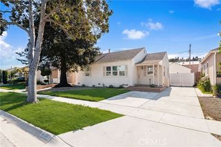 2155 Euclid Avenue, Long Beach, CA 90815