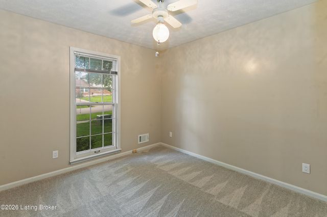 9302 Marse Henry Dr, Louisville, KY 40299