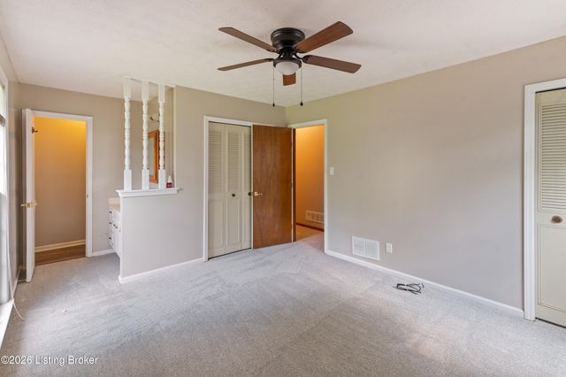 9302 Marse Henry Dr, Louisville, KY 40299