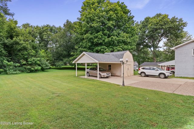 9302 Marse Henry Dr, Louisville, KY 40299