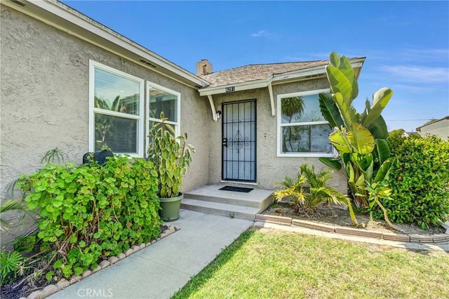 4281 E Jacinto, Long Beach, CA 90815
