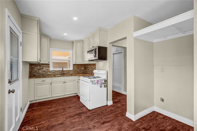 4281 E Jacinto, Long Beach, CA 90815