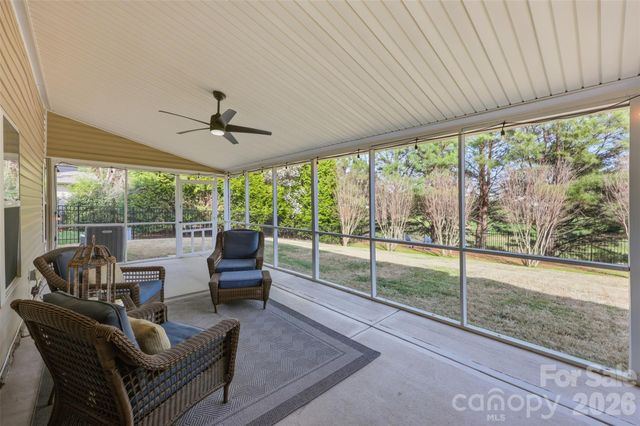 7010 Evanton Loch Road, Charlotte, NC 28278