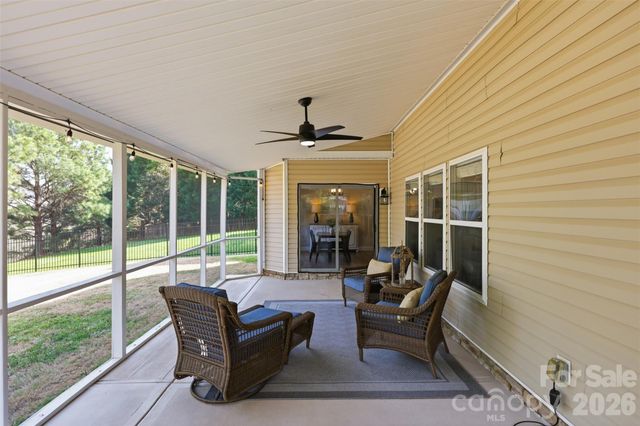 7010 Evanton Loch Road, Charlotte, NC 28278