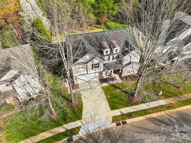 7010 Evanton Loch Road, Charlotte, NC 28278
