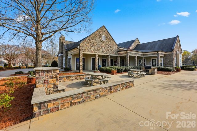 7010 Evanton Loch Road, Charlotte, NC 28278