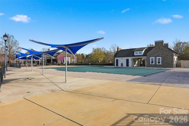 7010 Evanton Loch Road, Charlotte, NC 28278