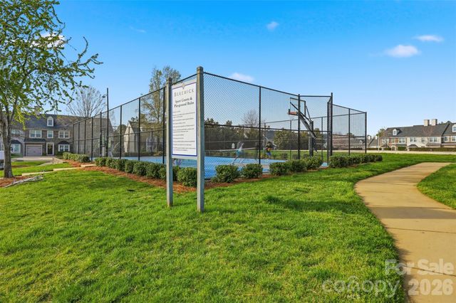 7010 Evanton Loch Road, Charlotte, NC 28278