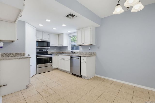 8006 Tokay, San Antonio, TX 78254